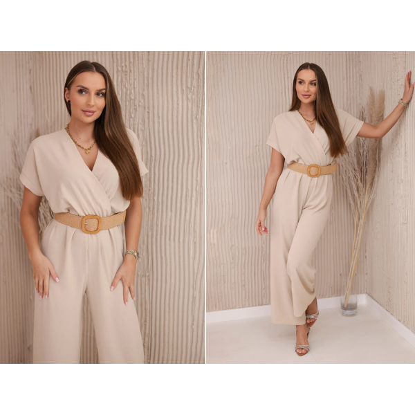 Kombinezon s ukrasnim remenom